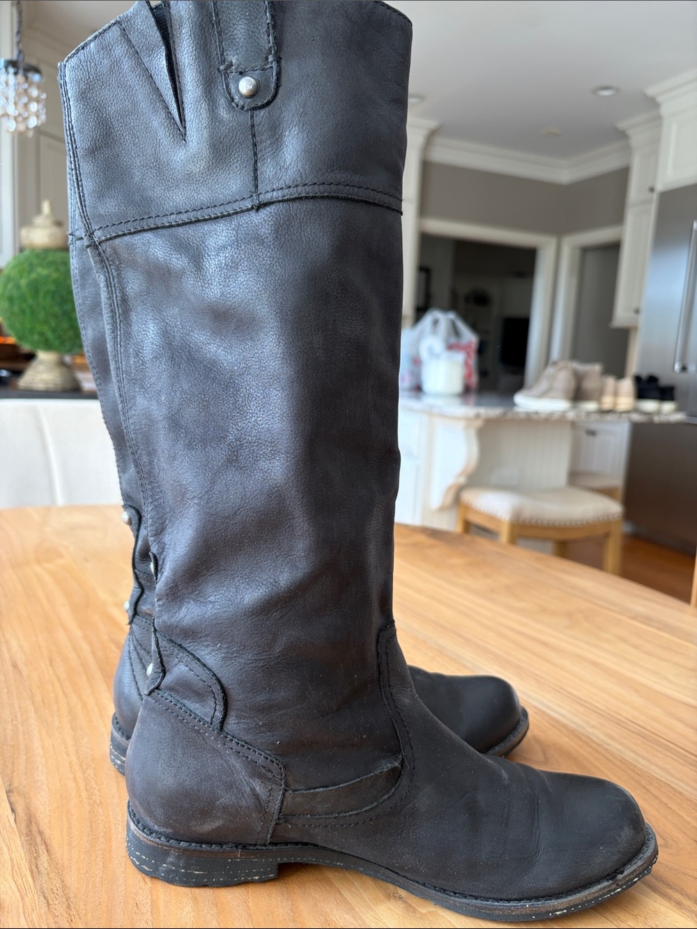 Classic Black Leather Mid-Calf Heeled Boot
